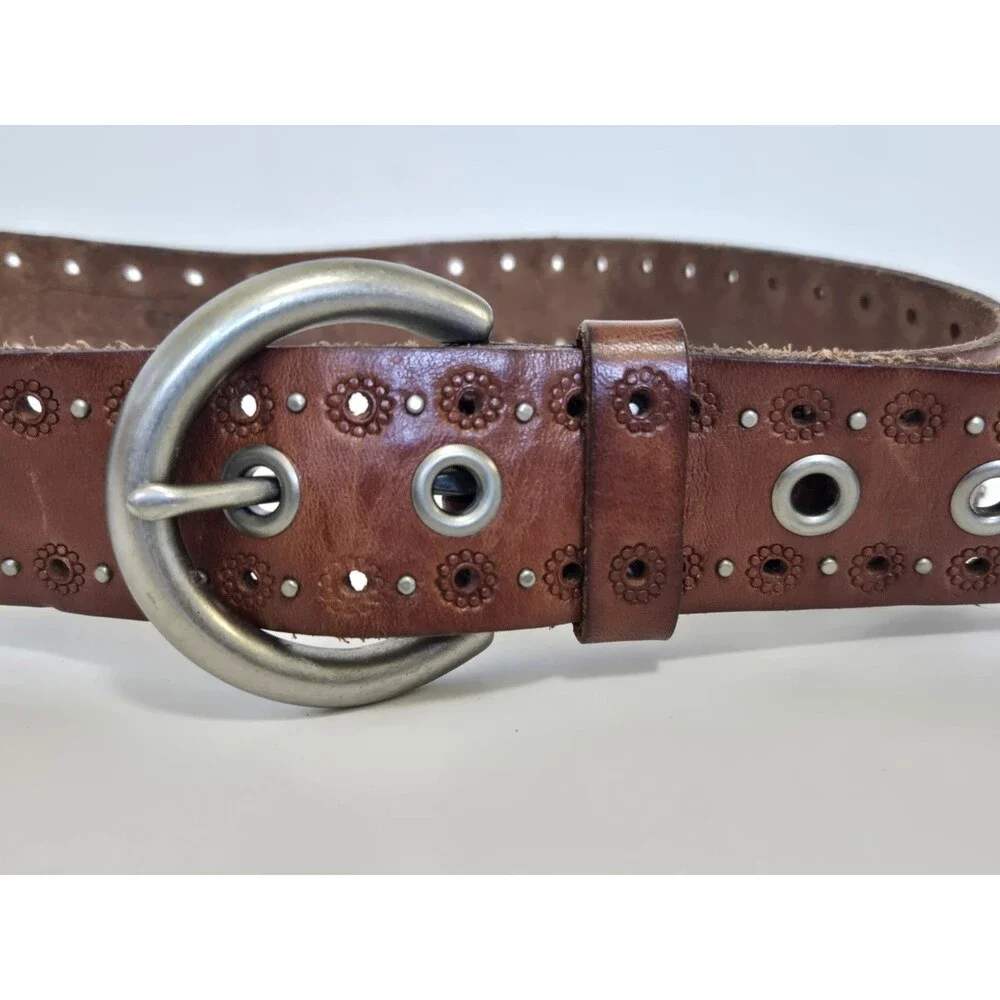 Fossil belt brown